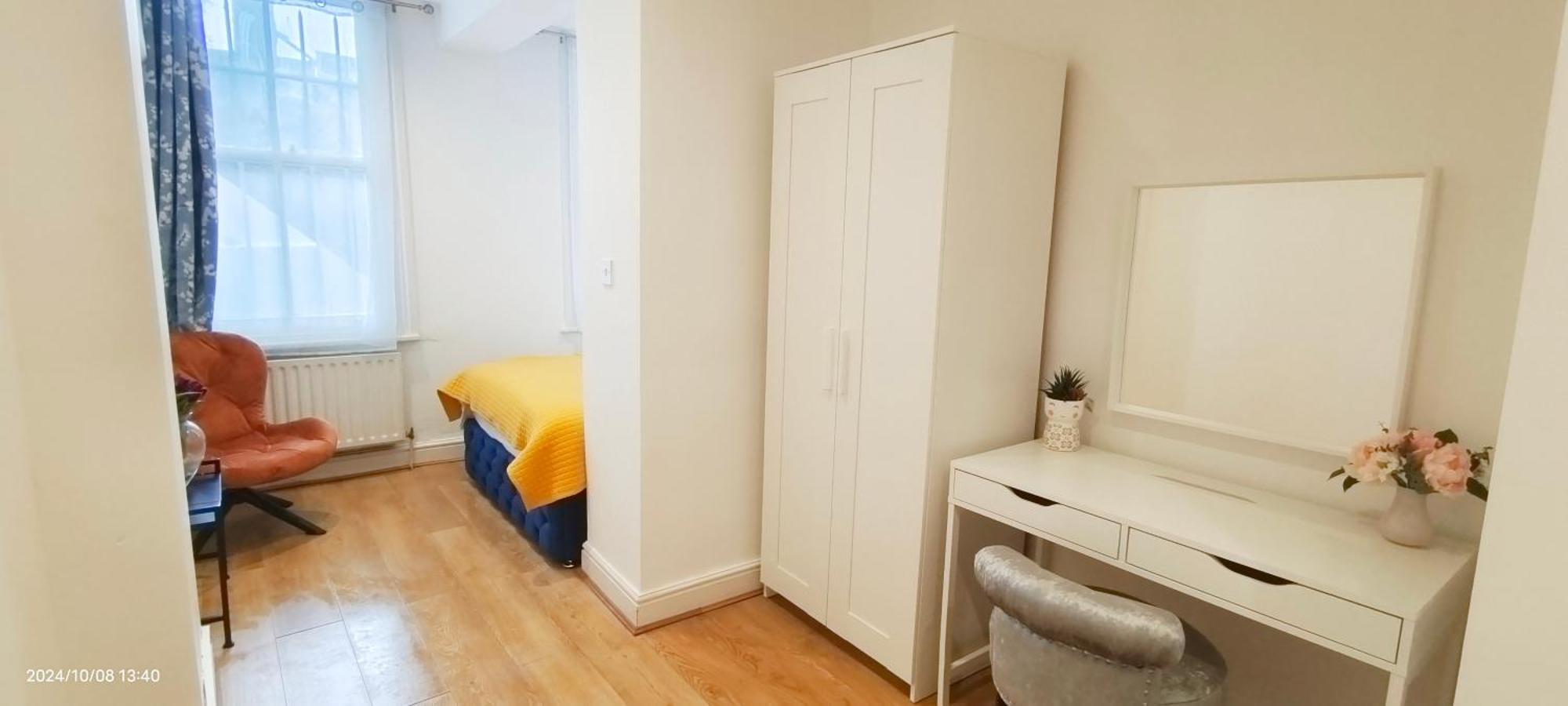 Blossom Apartment With Garden London Kültér fotó